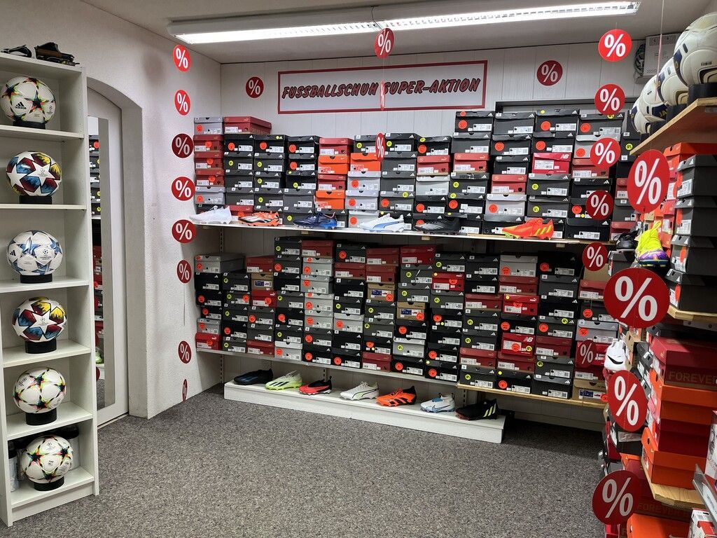 Fussballschuh Outlet Corner